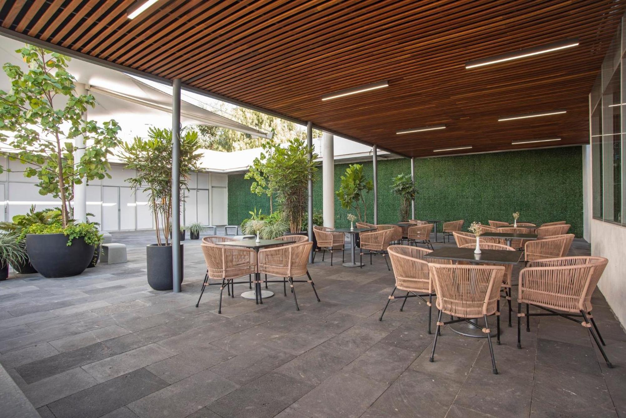 Holiday Inn Express Guadalajara Iteso By Ihg Zapopan Esterno foto