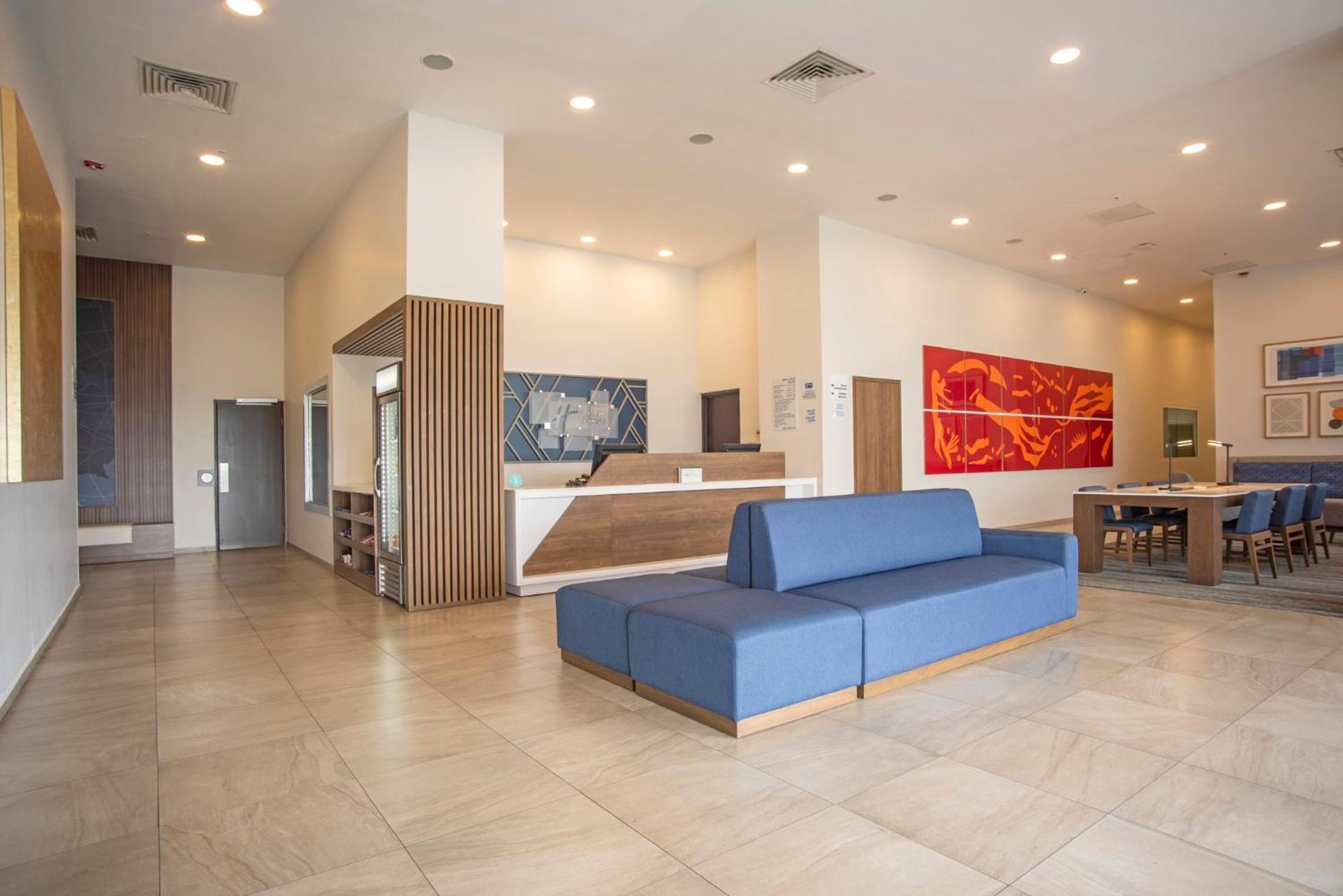Holiday Inn Express Guadalajara Iteso By Ihg Zapopan Esterno foto