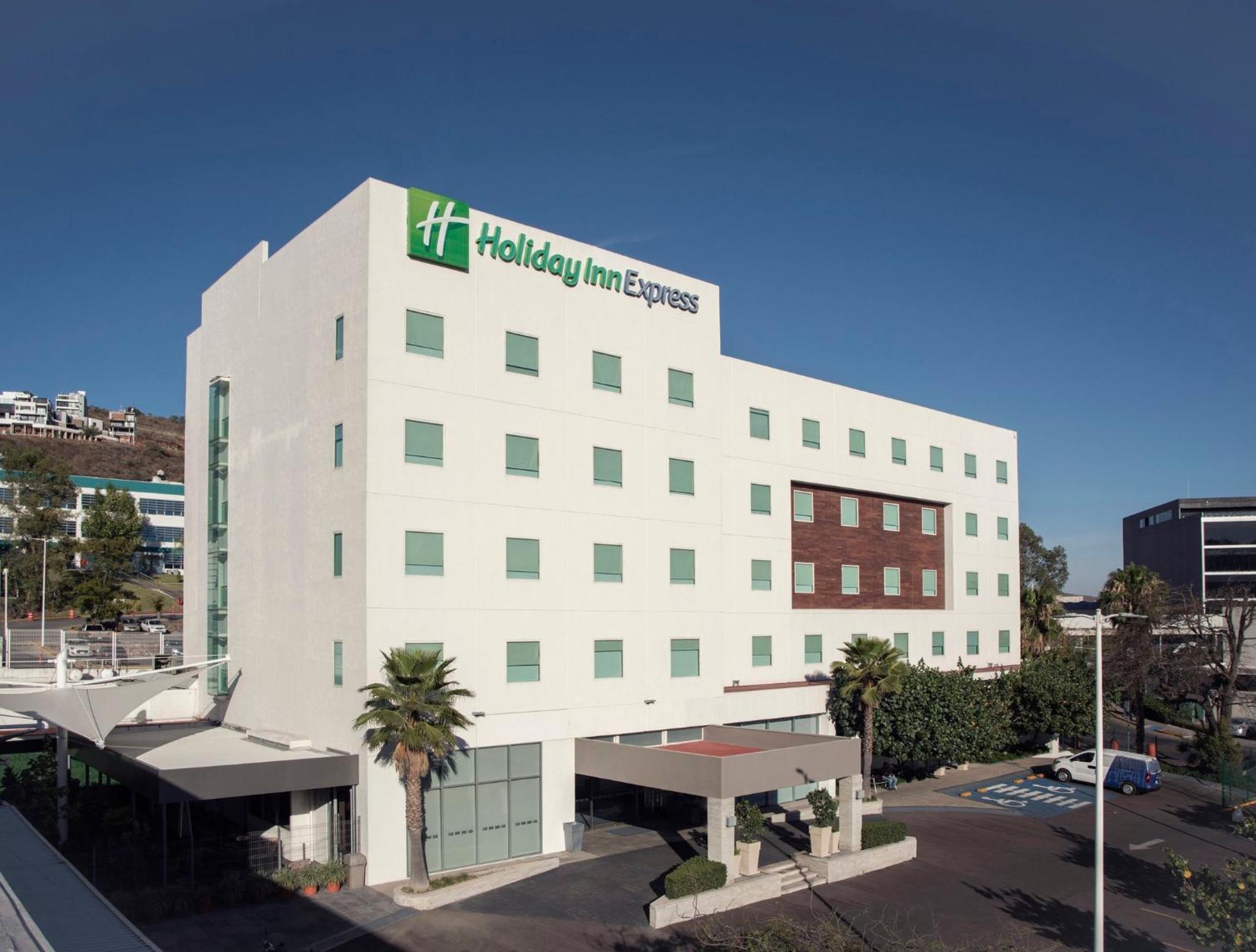 Holiday Inn Express Guadalajara Iteso By Ihg Zapopan Esterno foto